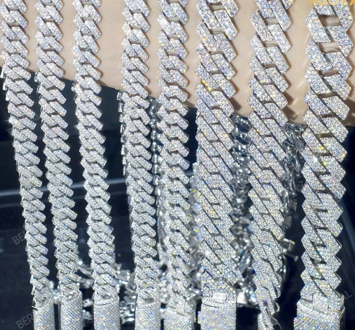 FrostKingz Iced Cuban Link Chain