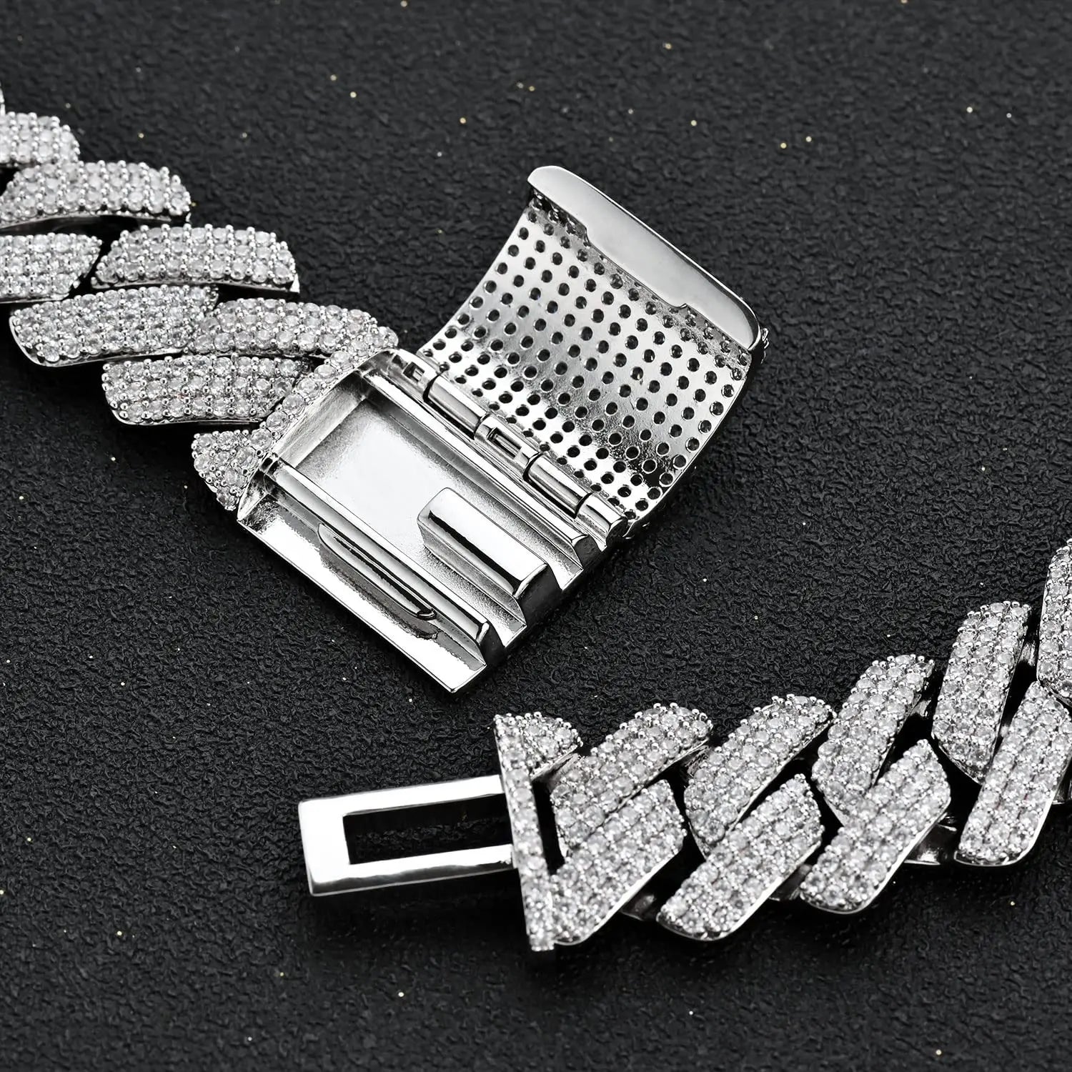 FrostKingz Iced Cuban Link Chain
