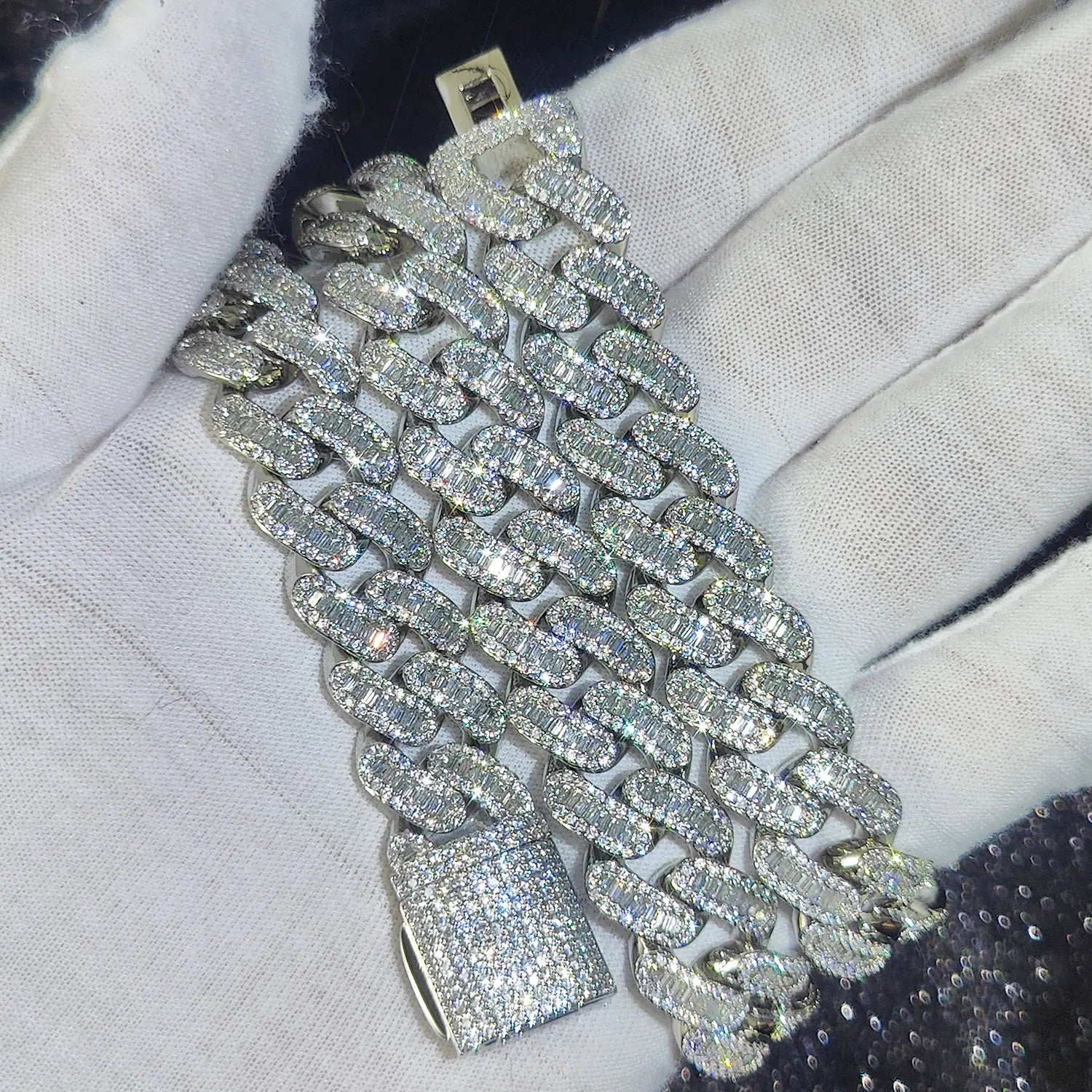 FrostKingz Iced Cuban Link Chain