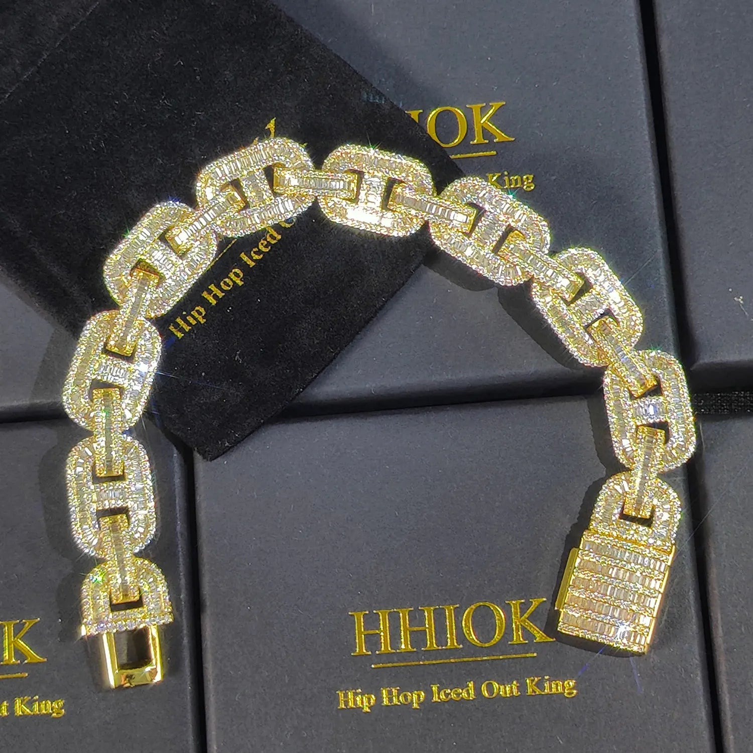 FrostKingz – Iced Out Link Chain Bracelet