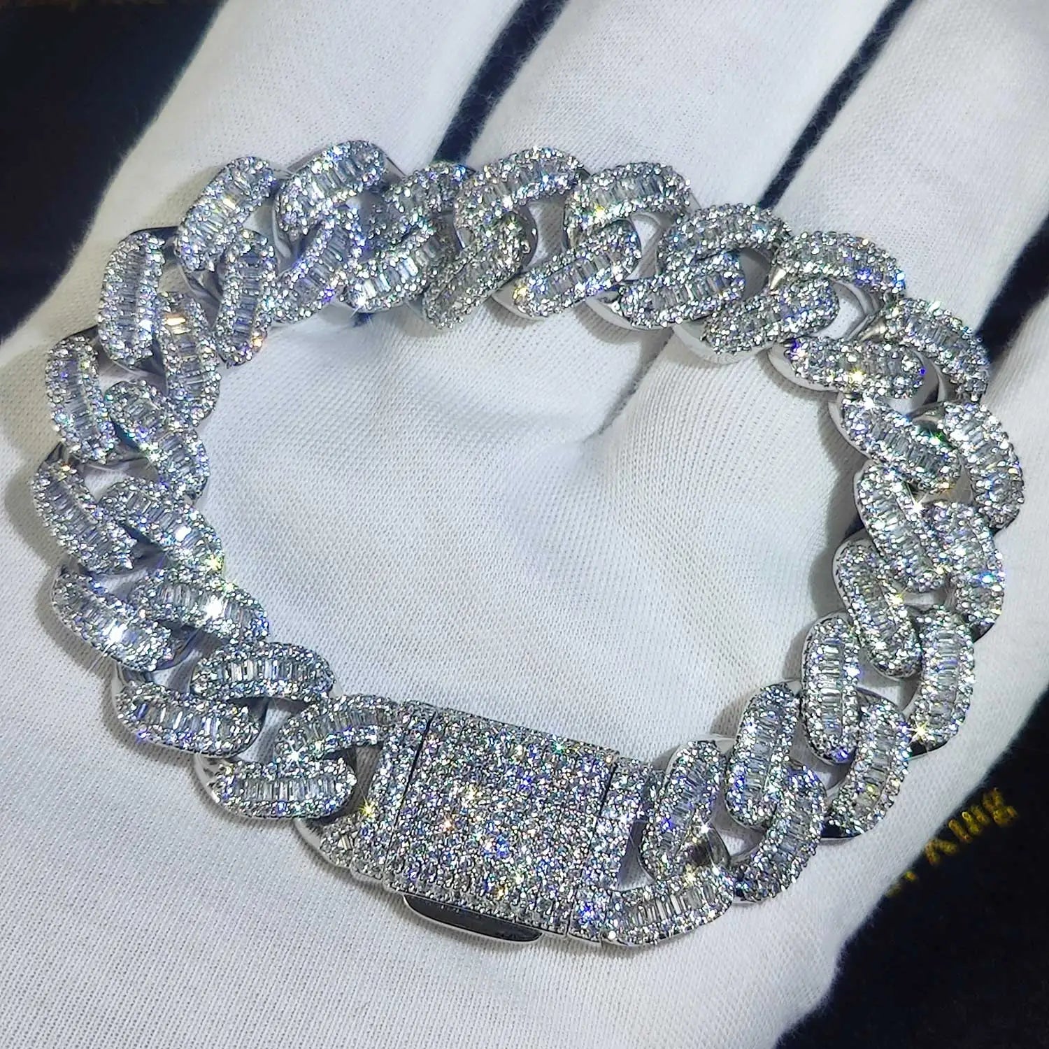 FrostKingz Iced Cuban Link Bracelet