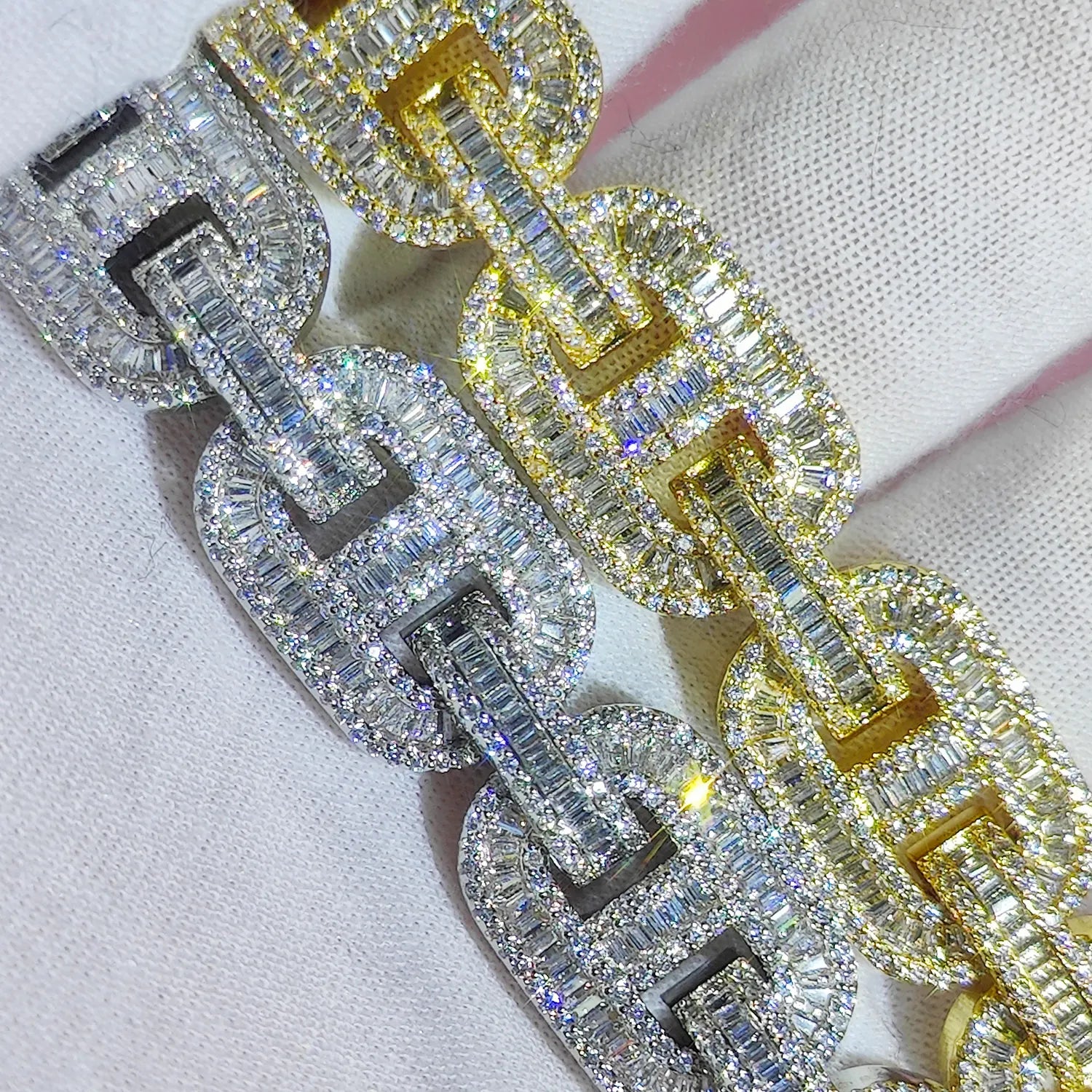 FrostKingz – Iced Out Link Chain Bracelet