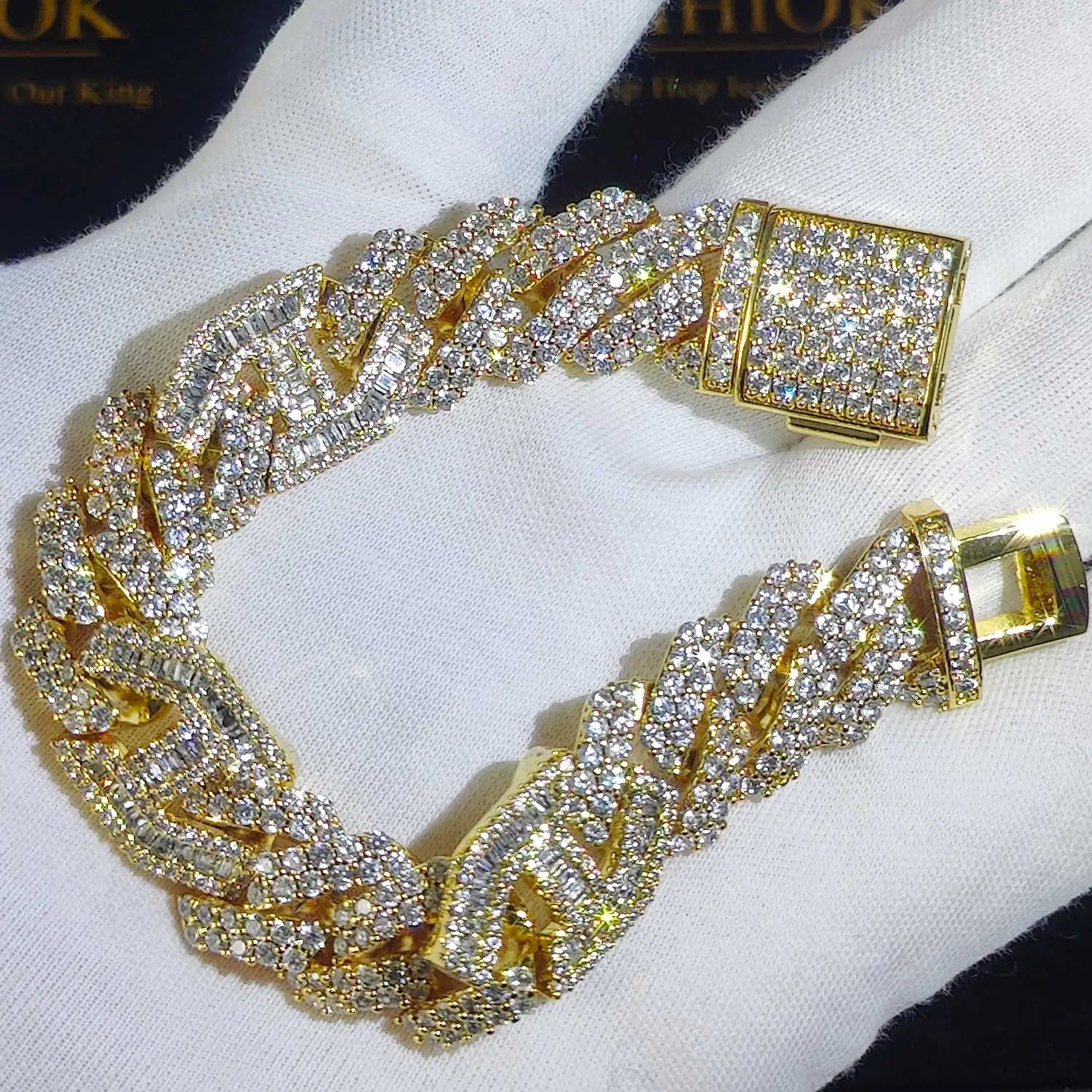 FrostKingz Iced Cuban Link Bracelet