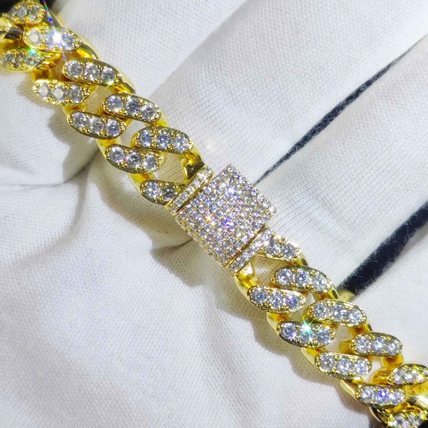 FrostKingz Iced Cuban Chain