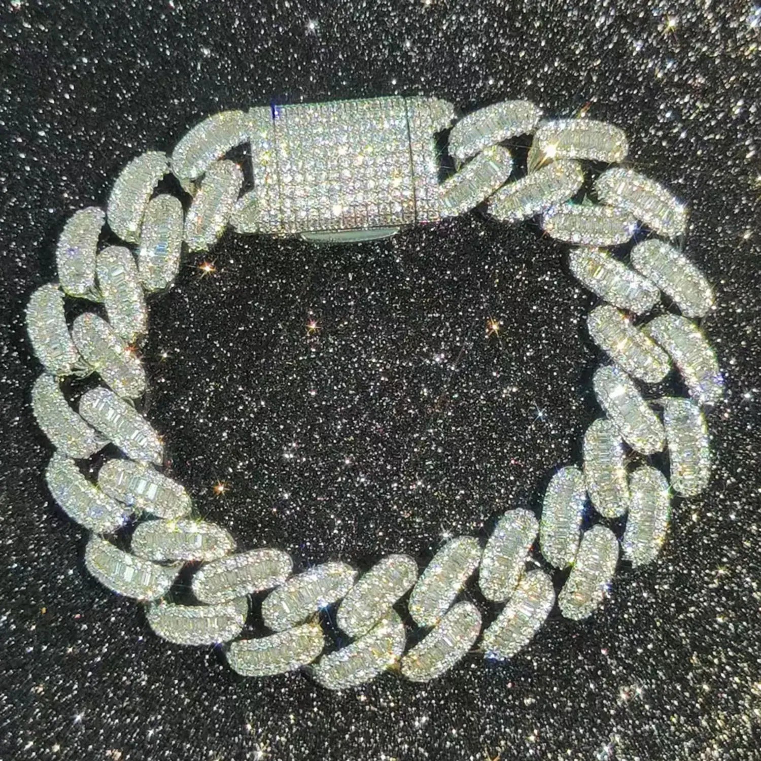 FrostKingz Iced Cuban Link Chain