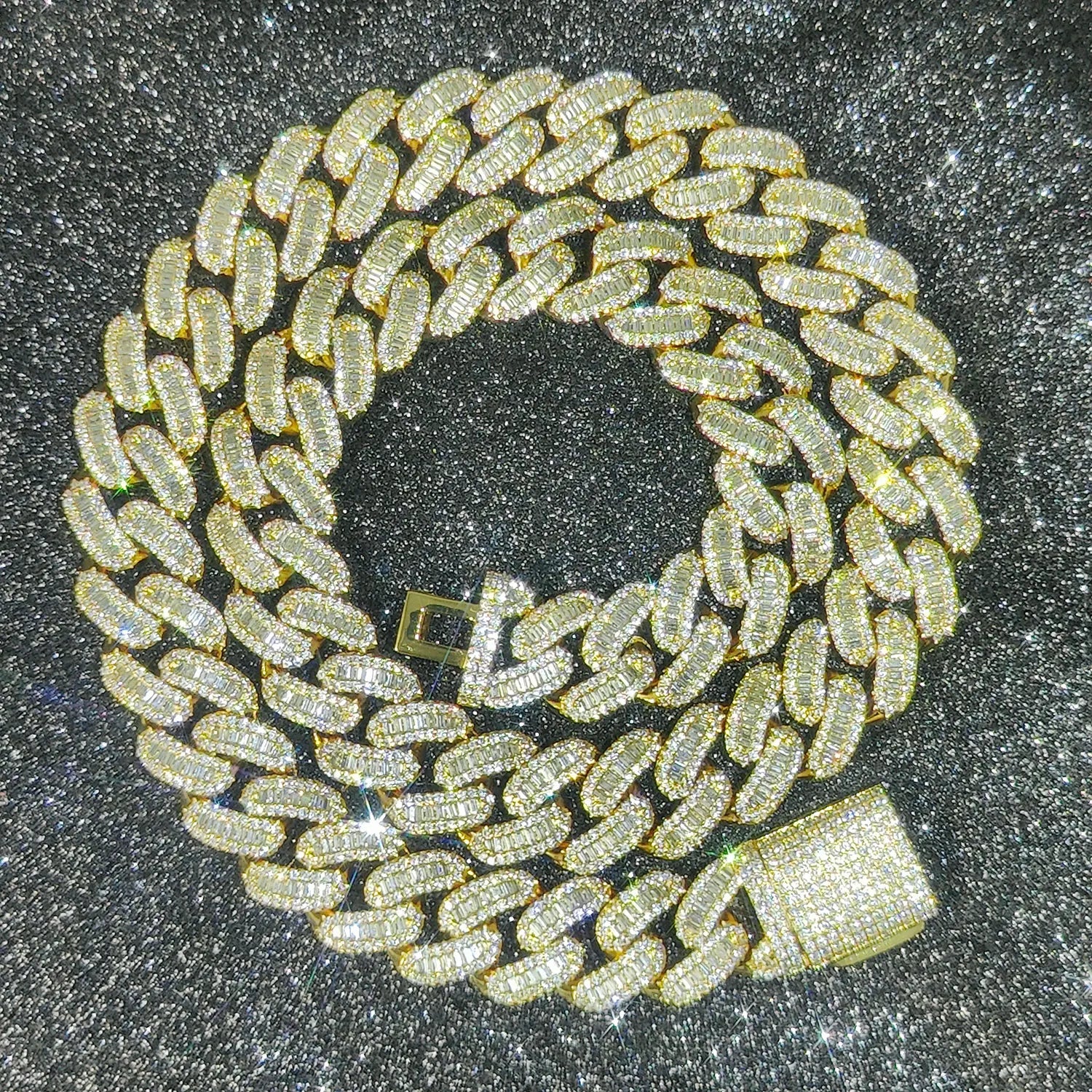 FrostKingz Iced Cuban Link Chain