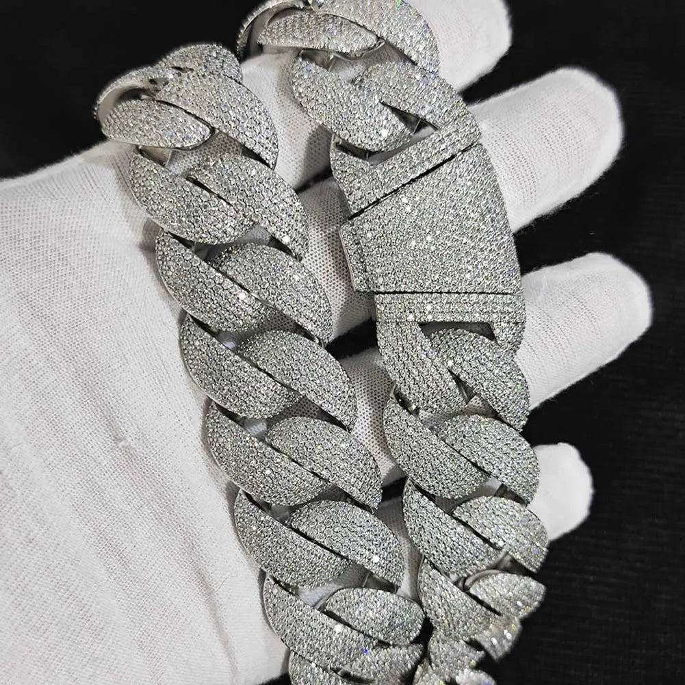 FrostKingz Heavy Iced Cuban Link Chain