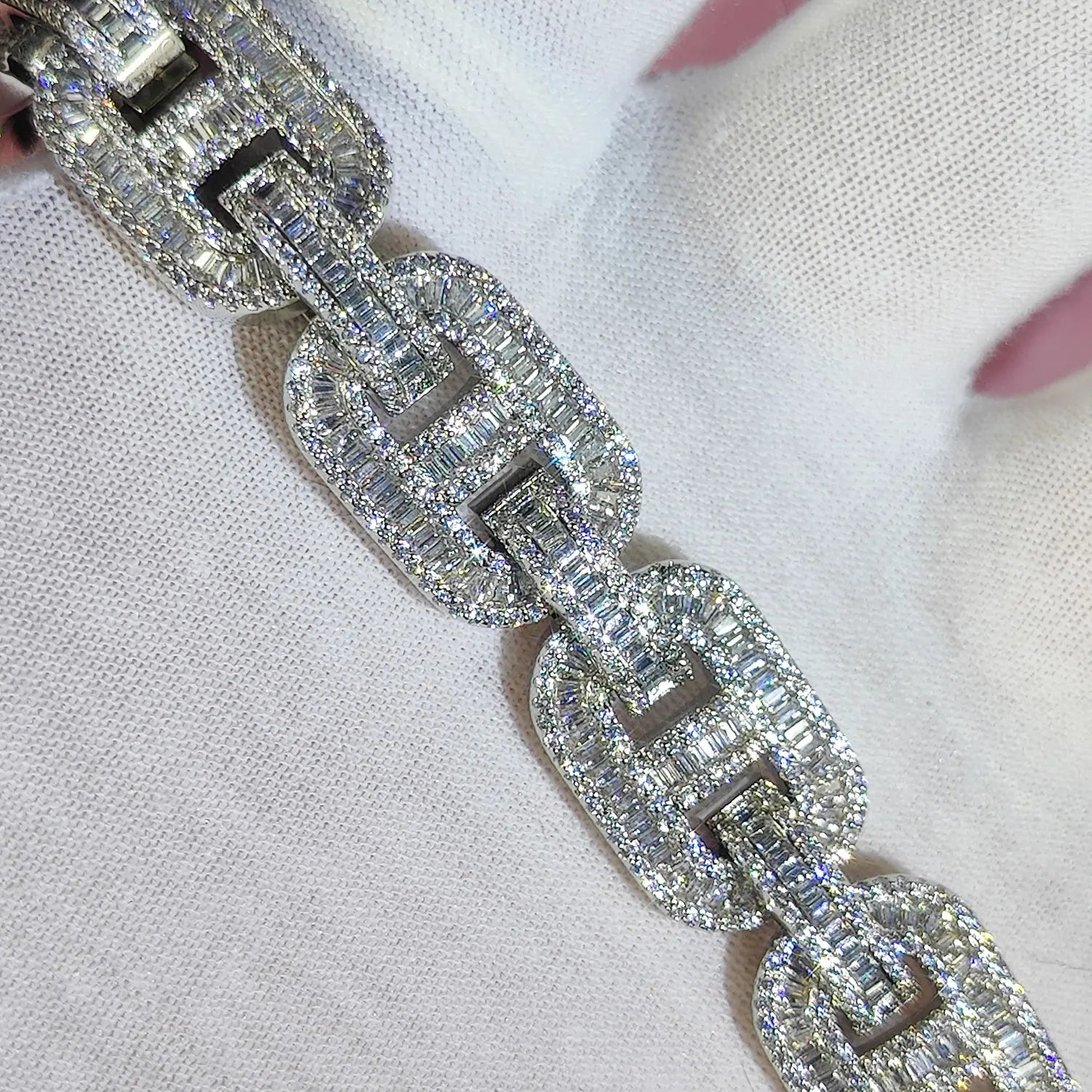 FrostKingz – Iced Out Link Chain Bracelet