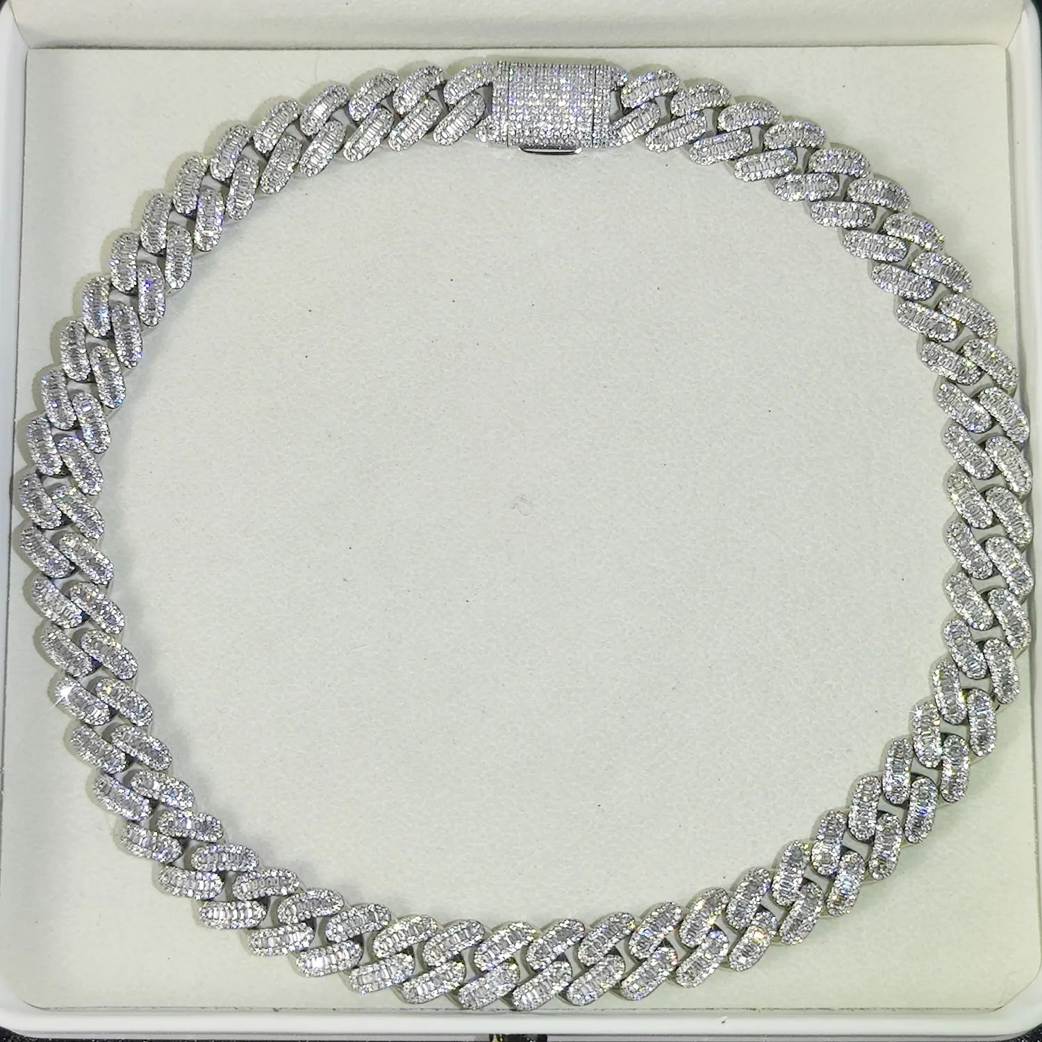 FrostKingz Iced Cuban Link Chain